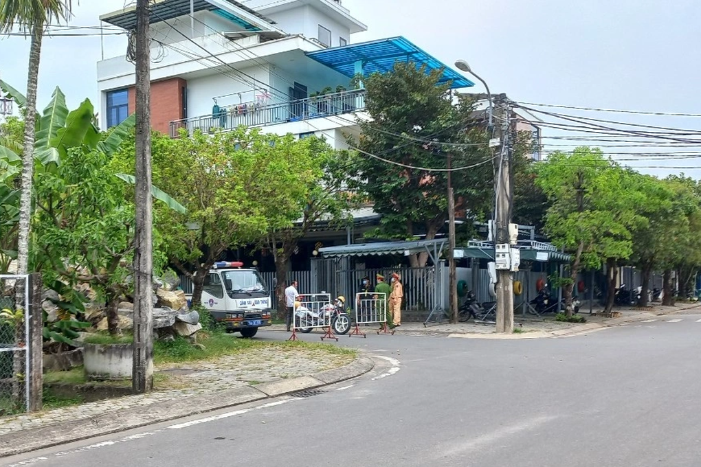 Công an bất ngờ phong tỏa nhiều tuyến đường ở Quảng Ngãi và Vĩnh Phúc - 2 Công an bất ngờ phong tỏa nhiều tuyến đường ở Quảng Ngãi và Vĩnh Phúc - 2
