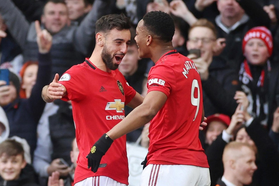 Man Utd: Nụ cười của Sir Alex và ánh sáng của sự hồi sinh - 5 Man Utd: Nụ cười của Sir Alex và ánh sáng của sự hồi sinh - 5
