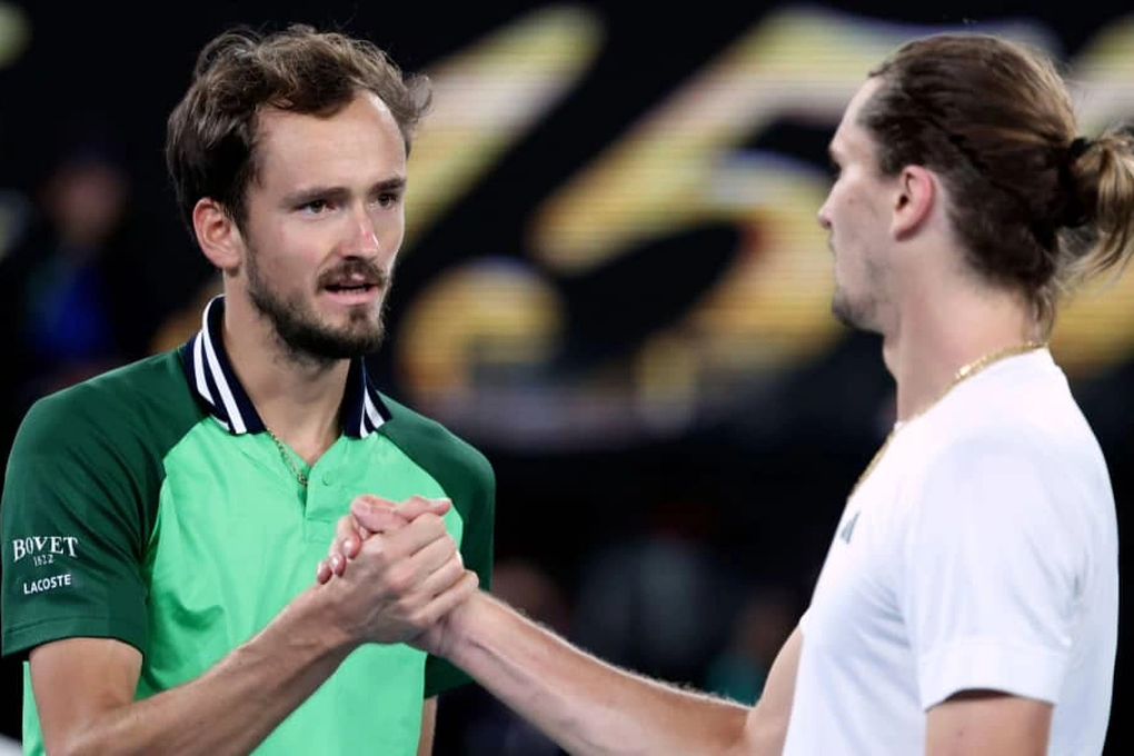 Zverev chỉ ra nguyên nhân thất bại trước Medvedev ở bán kết Australian Open - 1 Zverev chỉ ra nguyên nhân thất bại trước Medvedev ở bán kết Australian Open - 1