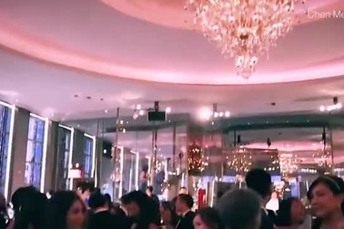 Nữ diễn viên 63 tuổi gây choáng ngợp bởi diện mạo trẻ trung khó tin