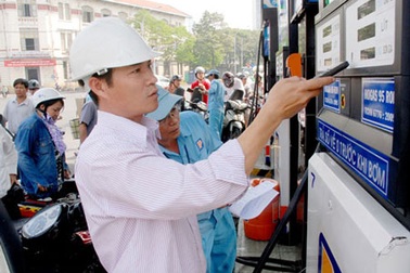 Xăng dầu lại… báo lỗ
