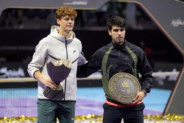 Djokovic đánh bại Nadal, Sinner vô địch Six Kings Slam