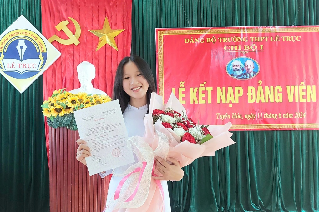 Niềm tự hào của những hạt giống đỏ được gieo mầm trên ghế nhà trường - 1 Niềm tự hào của những hạt giống đỏ được gieo mầm trên ghế nhà trường - 1