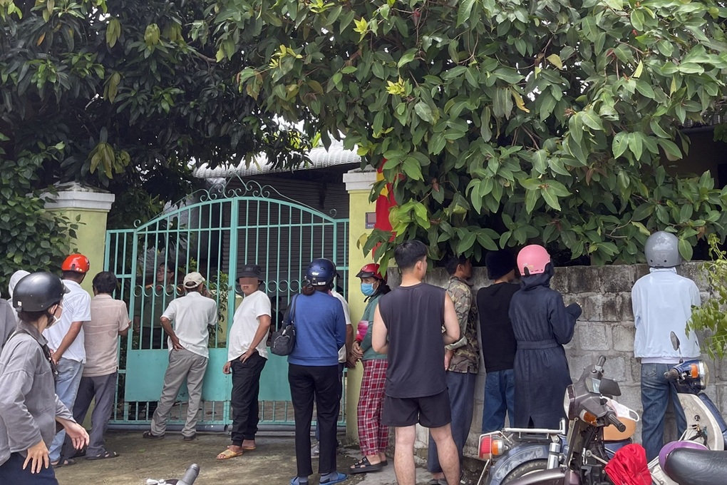 Đám cháy bùng phát tại phòng ngủ, một phụ nữ tử vong - 1 Đám cháy bùng phát tại phòng ngủ, một phụ nữ tử vong - 1
