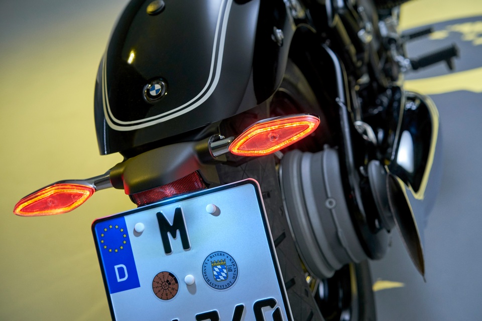 BMW R18 ra mắt trong sự thấp thỏm về Covid-19 - 25 BMW R18 ra mắt trong sự thấp thỏm về Covid-19 - 25