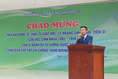 Bộ Công an nói gì về việc "nhà báo quốc tế" sử dụng ô tô biển xanh 80A?
