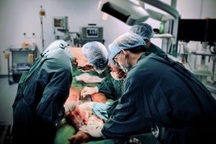 Bác sĩ chạy đua với thời gian, giúp chàng trai thoát cảnh phải cắt chân