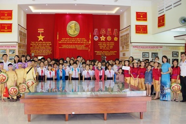 4.000 học sinh đến thăm, giao lưu tại Học viện Hải quân nhân dịp ngày 22/12