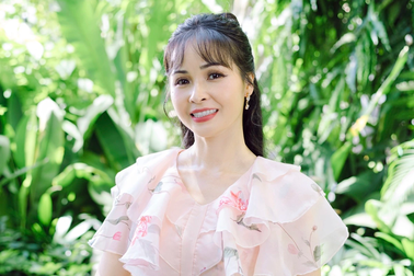 Trang Nhung: "Tôi may mắn có chồng giỏi kiếm tiền nên yên tâm hát hò"
