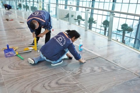 Nhà thầu ga T3 Tân Sơn Nhất hẹn khắc phục nền đá trong tháng 6