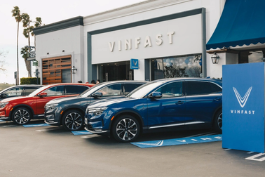 Vinfast bàn giao xe cho khách hàng Mỹ