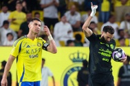 Đội nhà thua ngược cay đắng, Ronaldo chỉ trích đồng đội đá như mơ ngủ