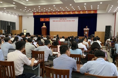 Sở GD-ĐT TPHCM tổ chức tập huấn, hội nghị... kết hợp đi du lịch chi phí cao