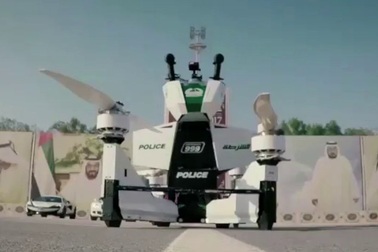 Cảnh sát Dubai đi tuần bằng môtô bay