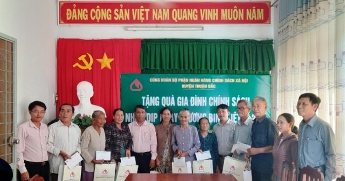 Bắc Ninh: Chú trọng chăm lo đối với các gia đình chính sách, người có công, hộ nghèo, cận nghèo - Ảnh 1.