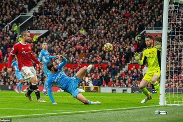 Man Utd thua thảm Man City, người hâm mộ Việt Nam cũng... tức giận