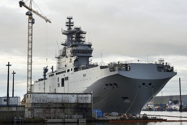 Nga đóng 2 tàu sân bay trực thăng đầu tiên tại Crimea