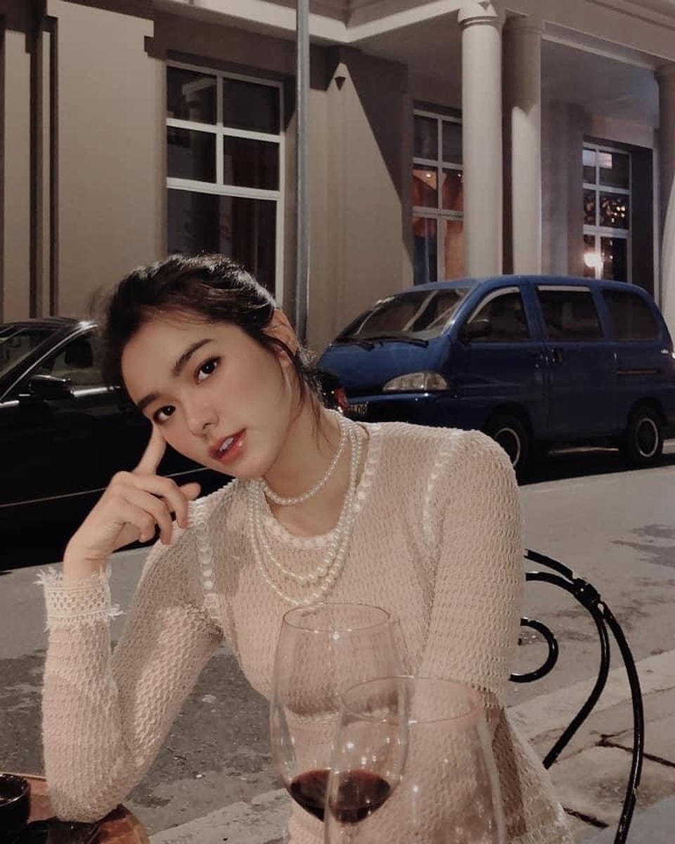 Nữ sinh Hà Nội xinh đẹp, học giỏi, tự kiếm tiền mua nhà ở tuổi 19 - 5 Nữ sinh Hà Nội xinh đẹp, học giỏi, tự kiếm tiền mua nhà ở tuổi 19 - 5