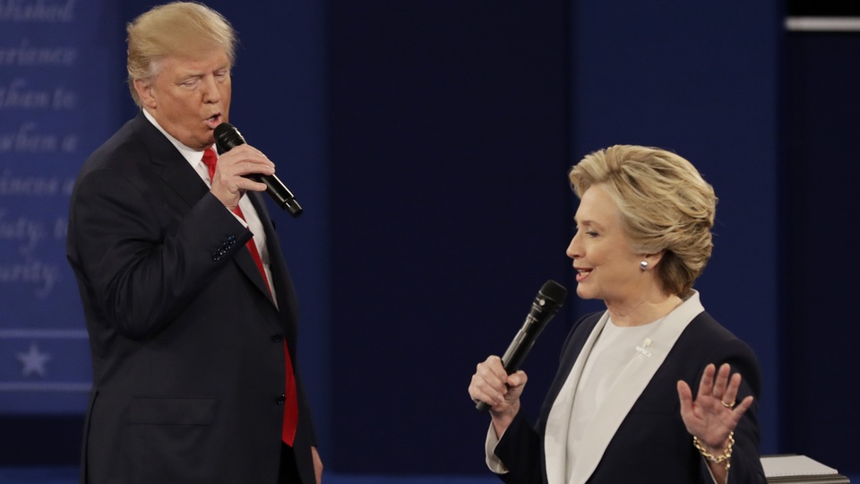 Bà Clinton nói nhiều thành viên đảng Cộng hòa muốn ông Trump thua - 1 Bà Clinton nói nhiều thành viên đảng Cộng hòa muốn ông Trump thua - 1