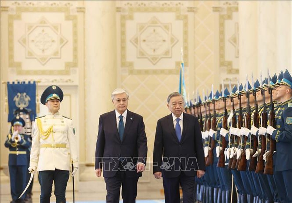 Lễ đón Tổng Bí thư Tô Lâm và Phu nhân thăm cấp Nhà nước Cộng hòa Kazakhstan - 3 Lễ đón Tổng Bí thư Tô Lâm và Phu nhân thăm cấp Nhà nước Cộng hòa Kazakhstan - 3