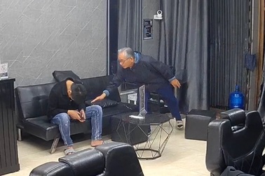 Thợ cắt tóc ở Hải Phòng bất động gọi không tỉnh, hành động chủ nhà gây sốt