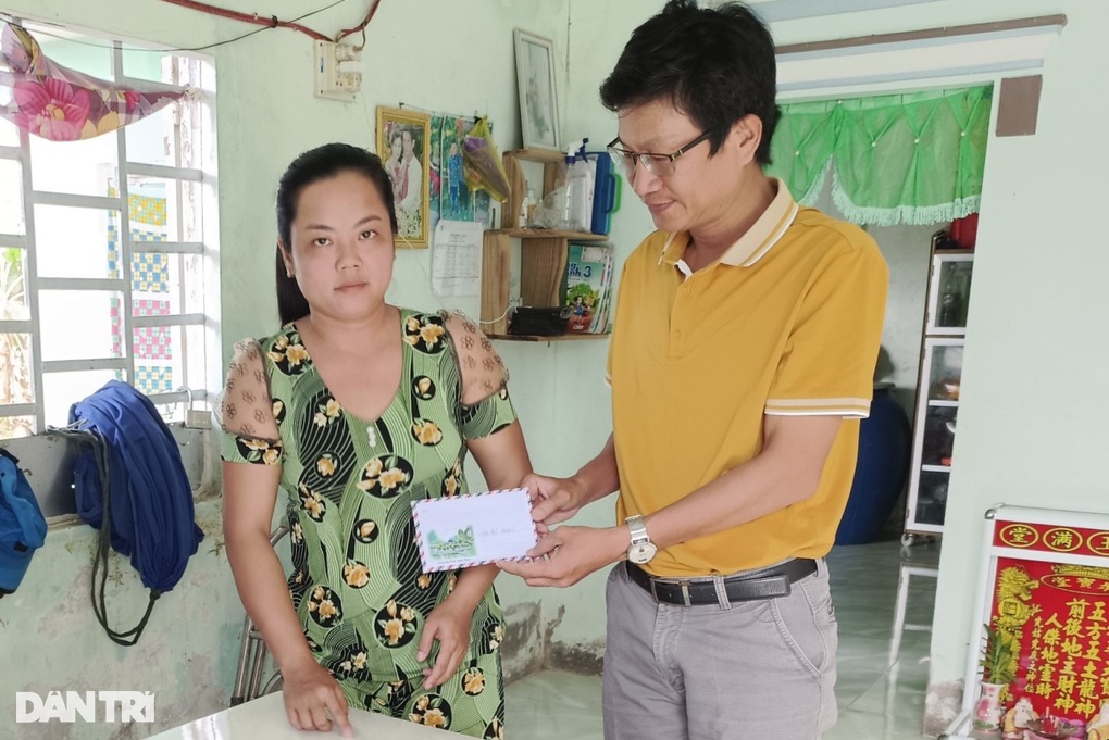 Trao quà của Bộ LĐ-TBXH tới 30 hoàn cảnh khó khăn - 16 Trao quà của Bộ LĐ-TBXH tới 30 hoàn cảnh khó khăn - 16