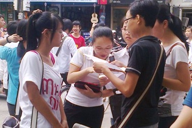 Thí sinh Hà Nam hoàn thành kỳ thi tuyển sinh vào lớp 10