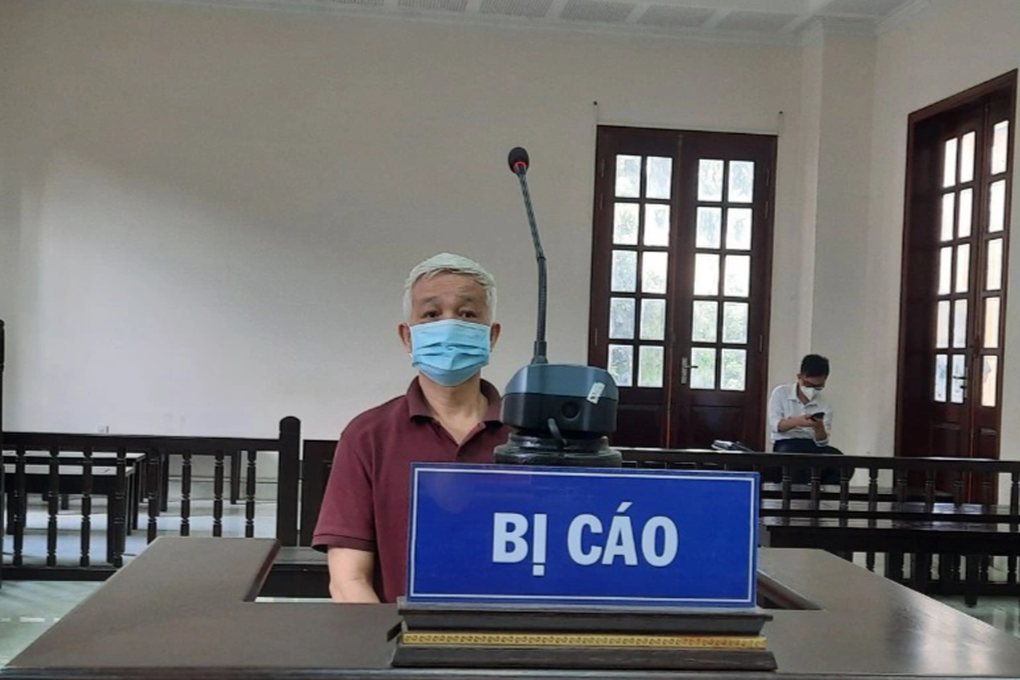 Phạt tù bị cáo 61 tuổi tung tin xuyên tạc phòng chống dịch Covid-19 - 1 Phạt tù bị cáo 61 tuổi tung tin xuyên tạc phòng chống dịch Covid-19 - 1