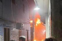 Bé trai 8 tuổi ngạt khói trong vụ cháy nhà ở TPHCM đã tử vong