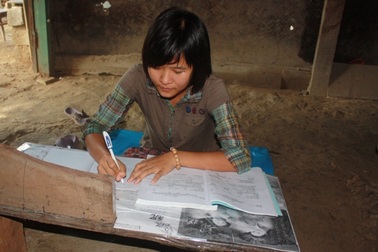 Cô sinh viên nghèo giàu lòng Nhân Ái