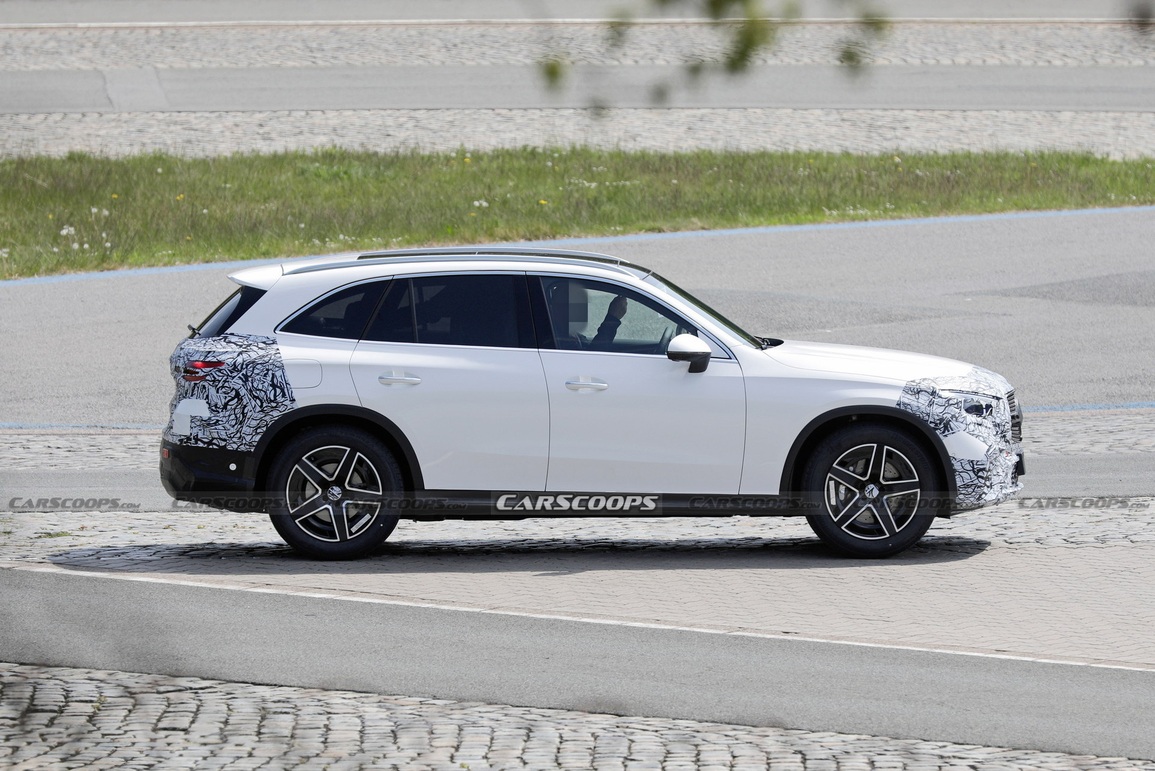 Mercedes GLC thế hệ mới 2023 chuẩn bị ra mắt - 3 Mercedes GLC thế hệ mới 2023 chuẩn bị ra mắt - 3