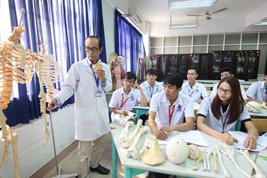 Lần đầu tiên thành lập Trung tâm nghiên cứu liên ngành về khoa học sức khỏe