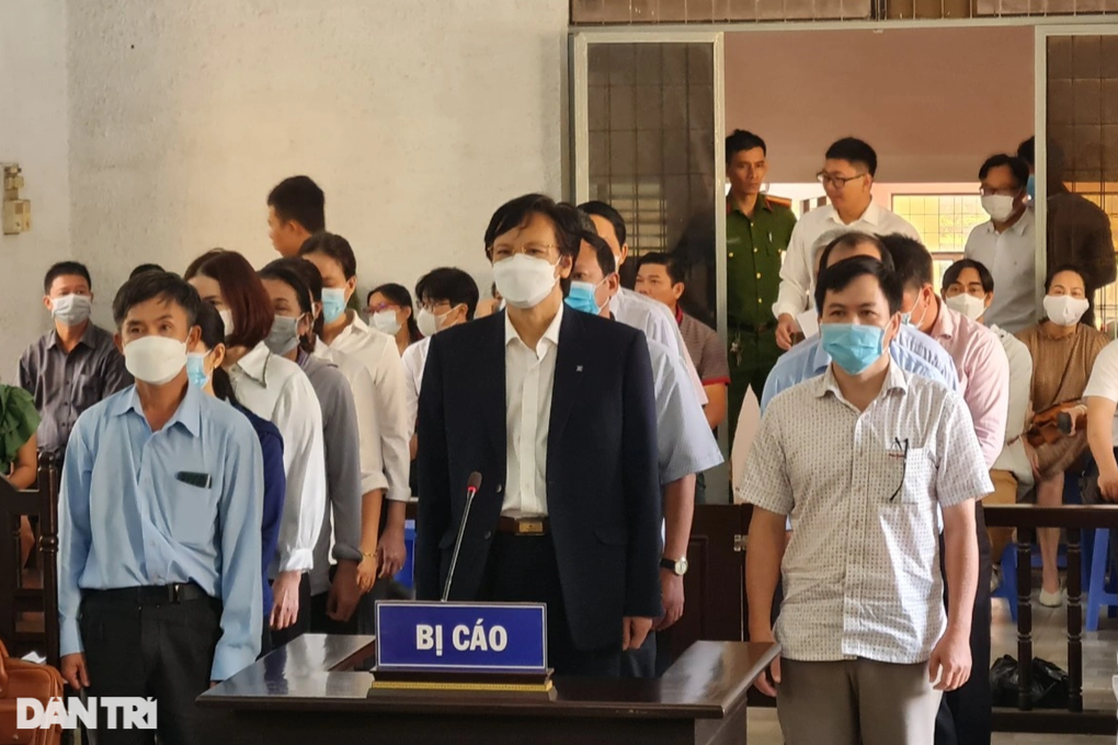Vụ sai phạm trong đấu thầu thuốc: Trả hồ sơ để điều tra bổ sung - 1 Vụ sai phạm trong đấu thầu thuốc: Trả hồ sơ để điều tra bổ sung - 1