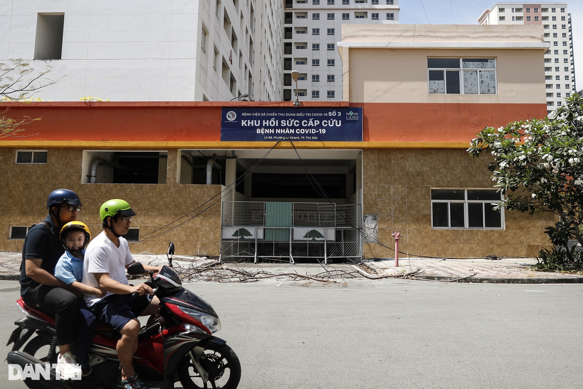 Hoang tàn ở 2 dự án từng được trưng dụng làm bệnh viện dã chiến tại TPHCM - 4 Hoang tàn ở 2 dự án từng được trưng dụng làm bệnh viện dã chiến tại TPHCM - 4