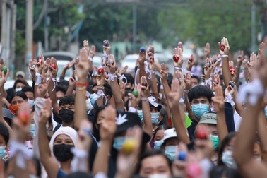 Liên Hợp Quốc lo Myanmar thành "Syria thứ 2"