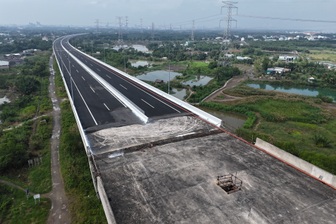 Cao tốc cụt, bỏ trống 25km vì thiếu đường kết nối ở TPHCM