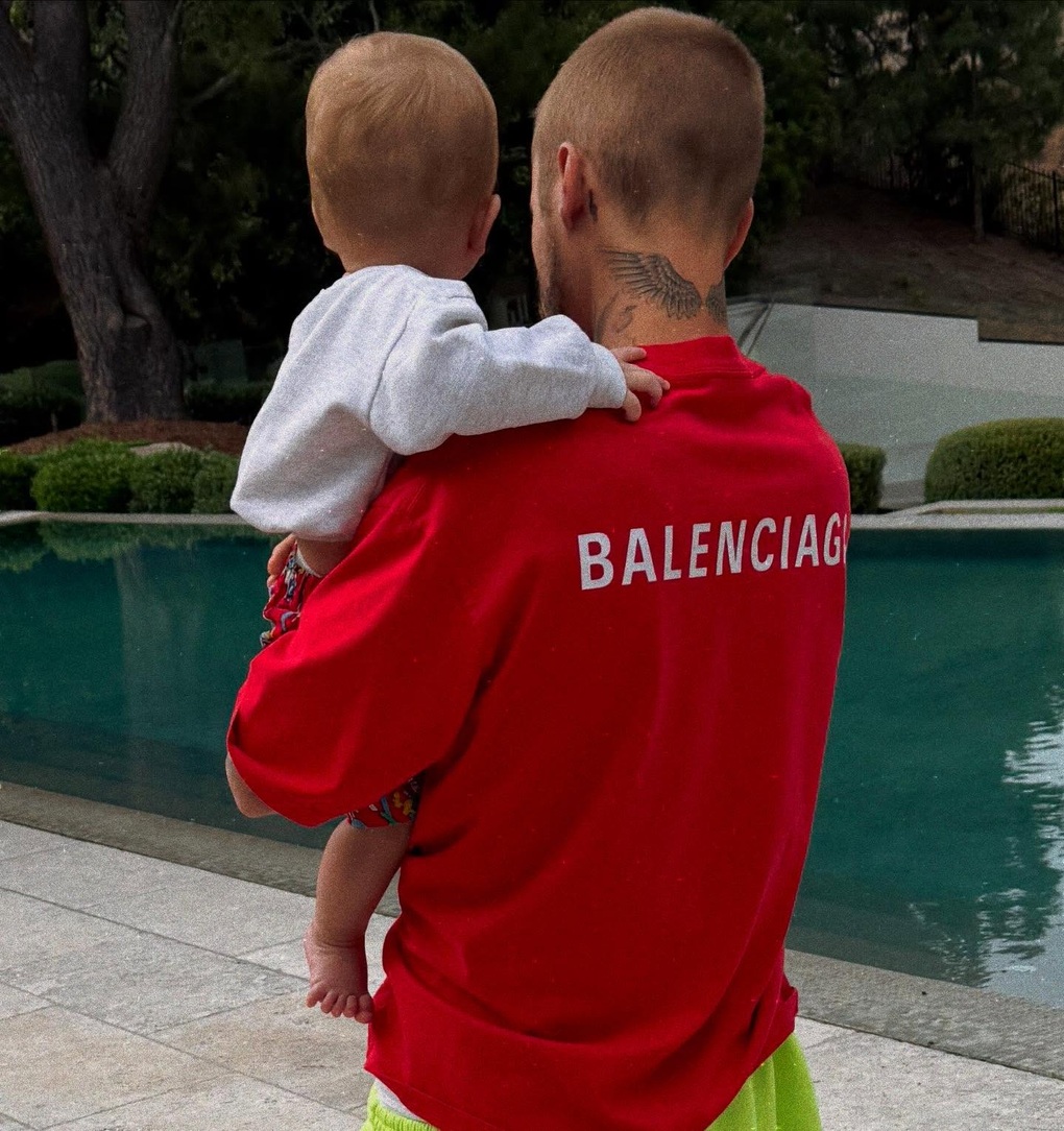 Tình trạng lo ngại của Justin Bieber: Văng tục, kể khổ, quát tháo trên phố - 3 Tình trạng lo ngại của Justin Bieber: Văng tục, kể khổ, quát tháo trên phố - 3