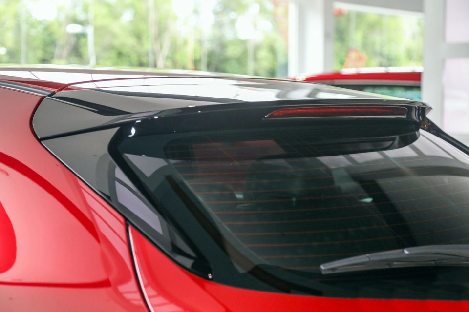 Diện kiến Mazda CX-30, mẫu crossover “nhỡ nhàng” - 7 Diện kiến Mazda CX-30, mẫu crossover “nhỡ nhàng” - 7