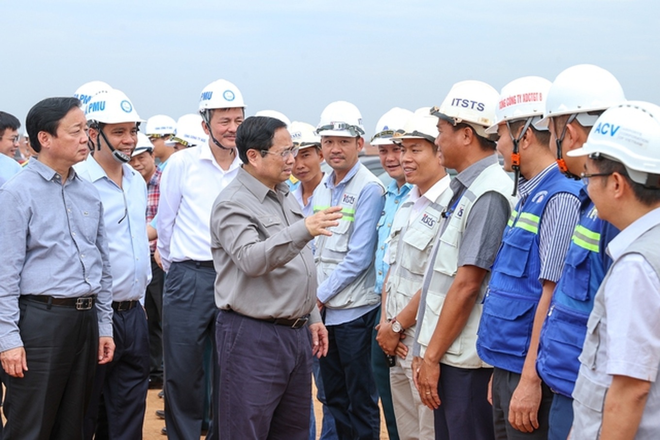 Quyết tâm hóa giải áp lực đưa cao tốc Bắc - Nam, sân bay Long Thành về đích - 8 Quyết tâm hóa giải áp lực đưa cao tốc Bắc - Nam, sân bay Long Thành về đích - 8