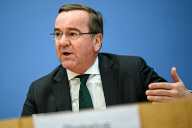 Đức đề nghị Trung Quốc dừng tuyển cựu phi công quân sự