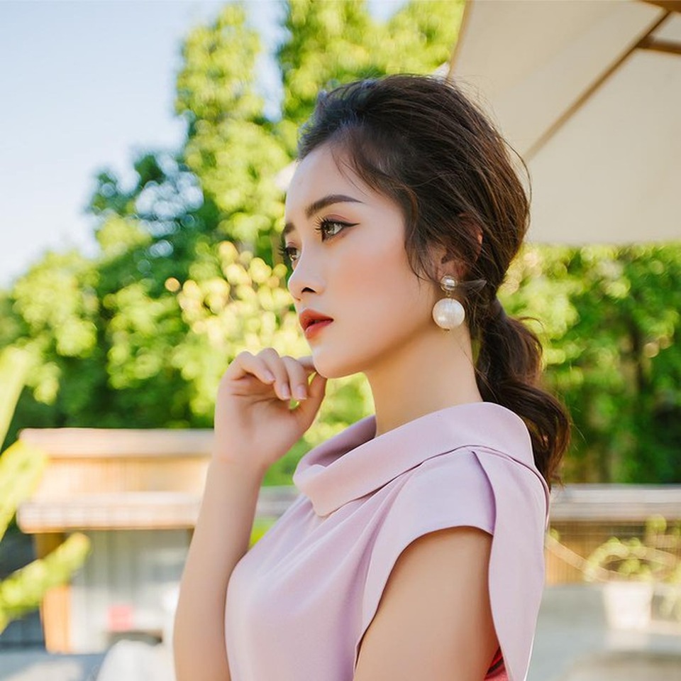 Hoa khôi Học viện Tài chính: Tôi hài lòng với cuộc sống hiện tại - 9 Hoa khôi Học viện Tài chính: Tôi hài lòng với cuộc sống hiện tại - 9