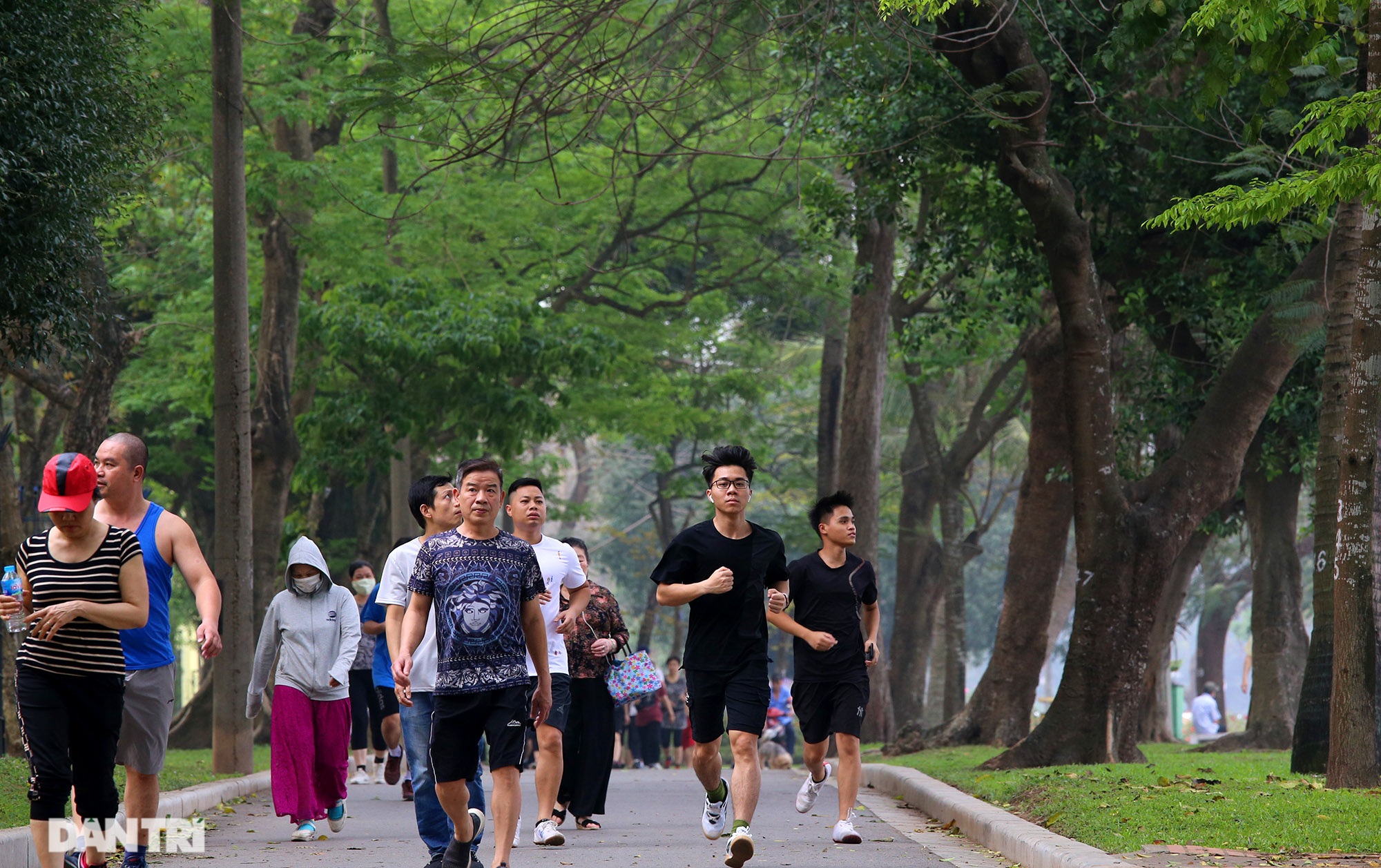 Những điều ít biết về Công viên rộng lớn nhất Hà Nội sắp tròn 60 năm tuổi - 3 Những điều ít biết về Công viên rộng lớn nhất Hà Nội sắp tròn 60 năm tuổi - 3