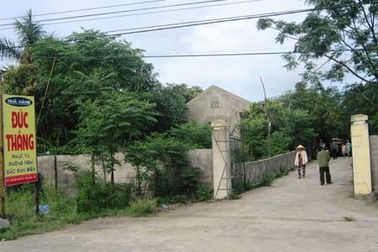 Giết chủ nhà nghỉ vì giới thiệu "hàng nghi nhiễm HIV"