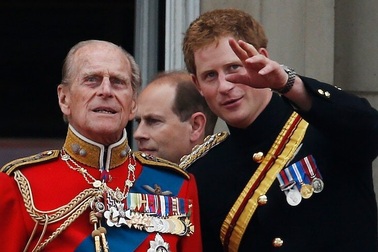 Hoàng tử Harry về Anh chịu tang ông nội, Meghan không đi cùng