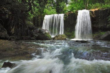 Về Đồng Nai, tắm trong dòng thác Ràng huyền bí