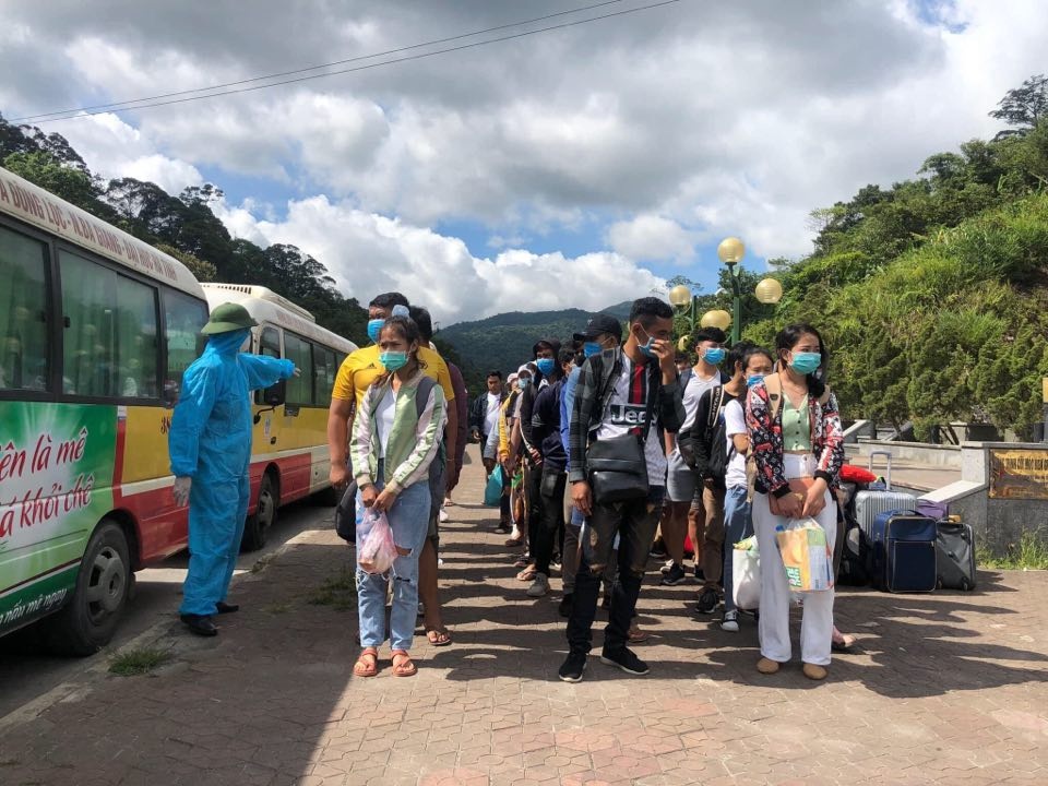 Hà Tĩnh: Thanh niên đi cùng chuyến bay với bệnh nhân Covid-19 đã âm tính - 1 Hà Tĩnh: Thanh niên đi cùng chuyến bay với bệnh nhân Covid-19 đã âm tính - 1