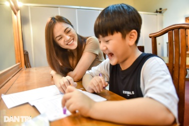 "My Sói" Thu Quỳnh ngoài đời: Mẹ đảm đơn thân, vẫn tin vào tình yêu cổ tích