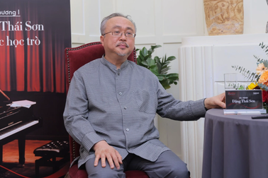 NSND Đặng Thái Sơn lần đầu biểu diễn cùng các học trò tại Việt Nam