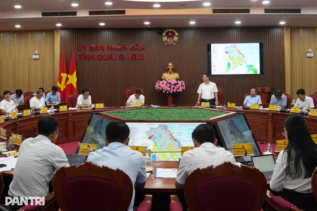 Đà Nẵng, Quảng Ngãi bắt tay xây dựng cực tăng trưởng kinh tế mới - 1