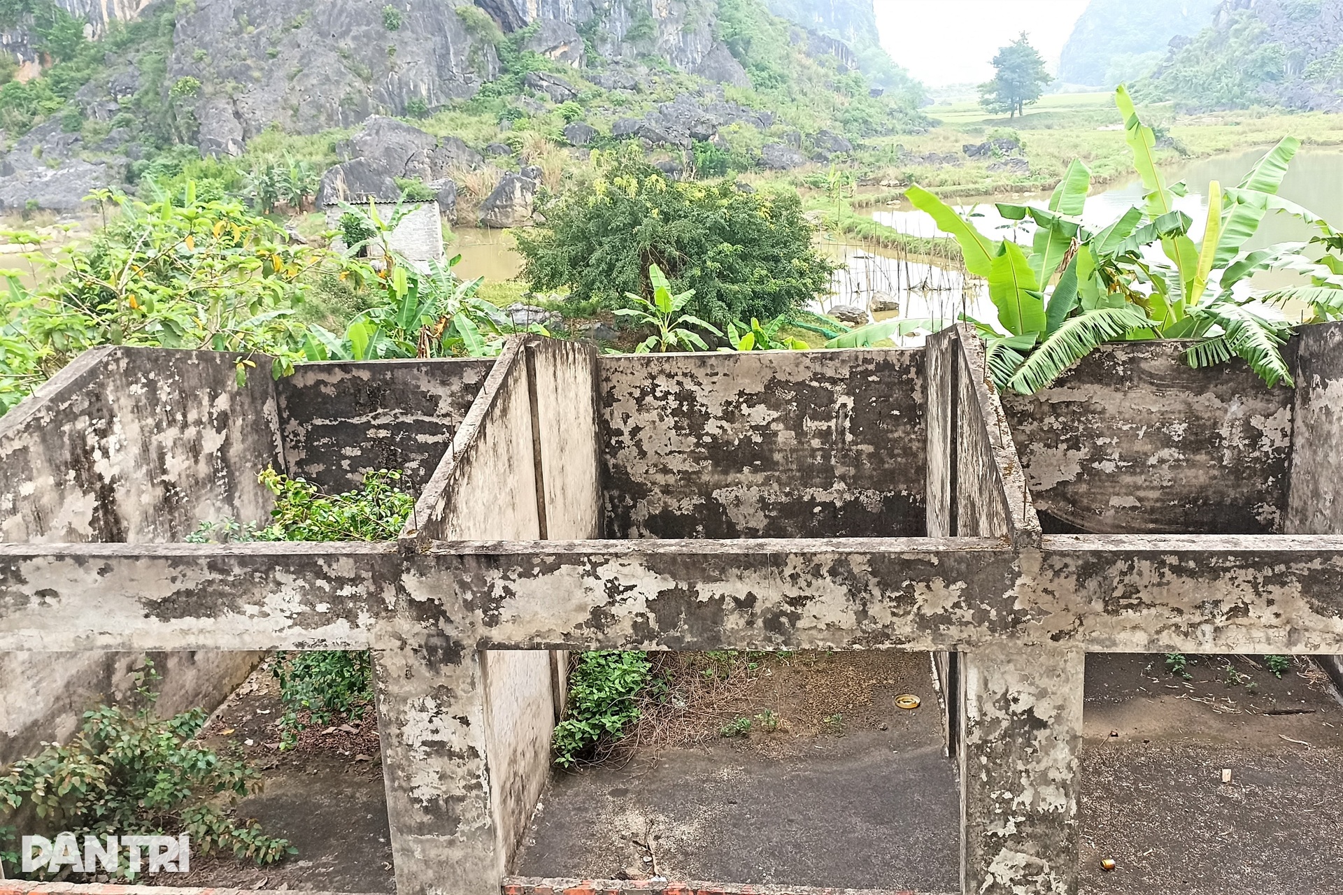 Khung cảnh hoang tàn của dự án 5.000 tỷ đồng đắp chiếu 15 năm - 14